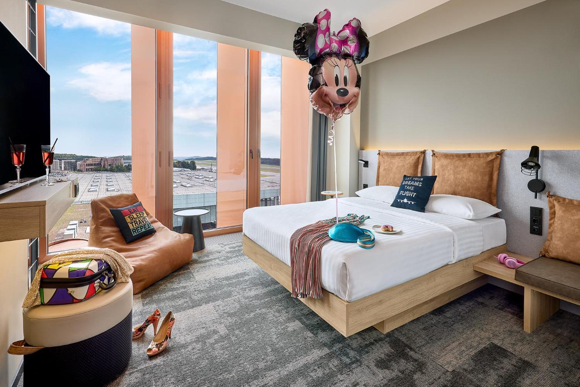 Hotel Moxy Luxembourg Airport Niederanven Exteriér fotografie