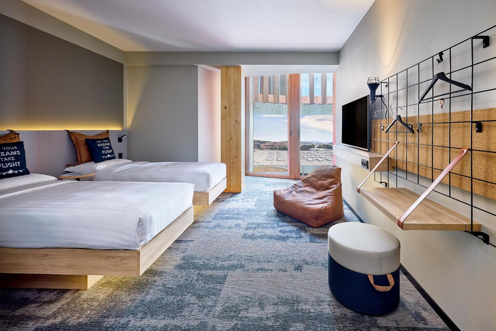 Hotel Moxy Luxembourg Airport Niederanven Exteriér fotografie