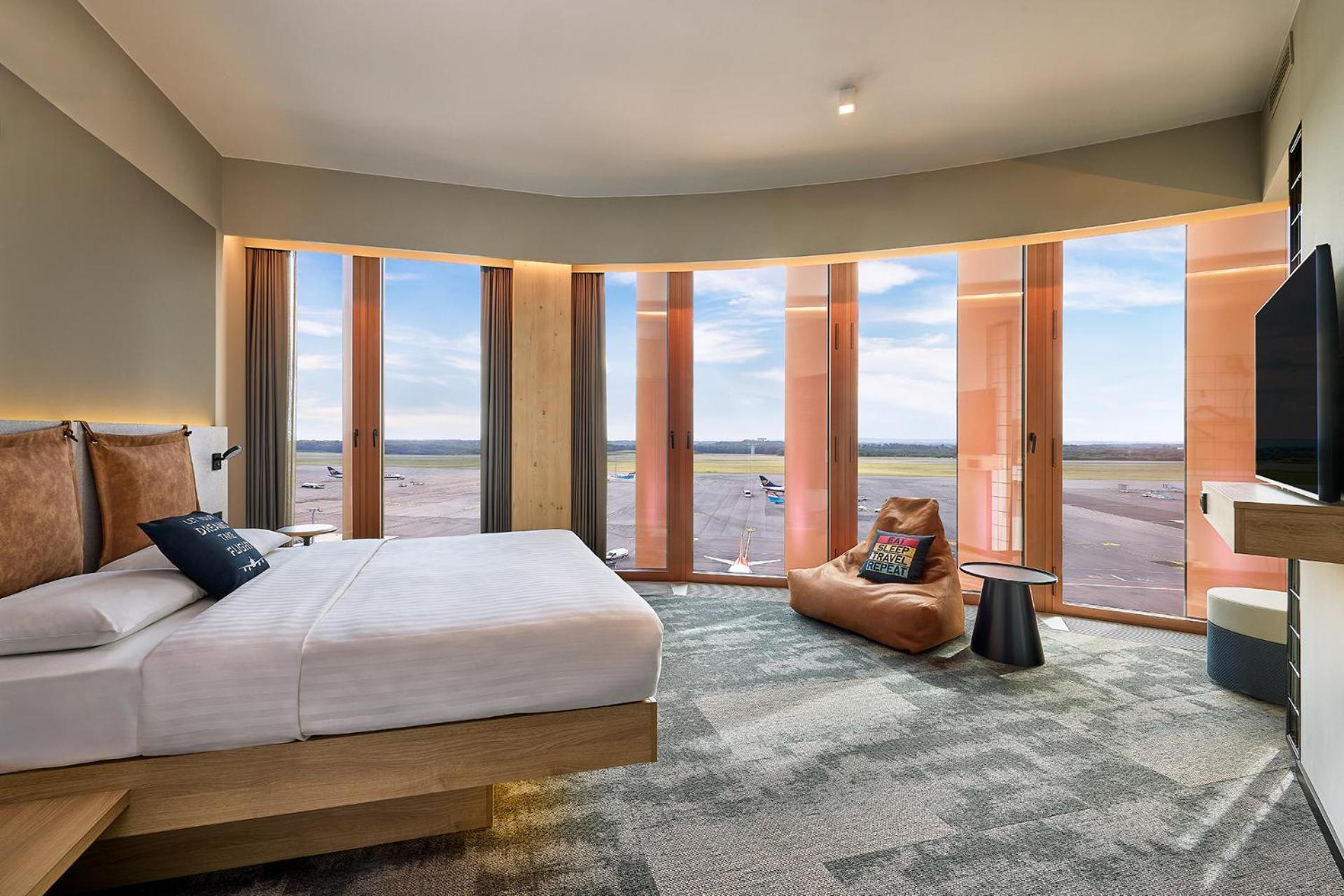 Hotel Moxy Luxembourg Airport Niederanven Exteriér fotografie