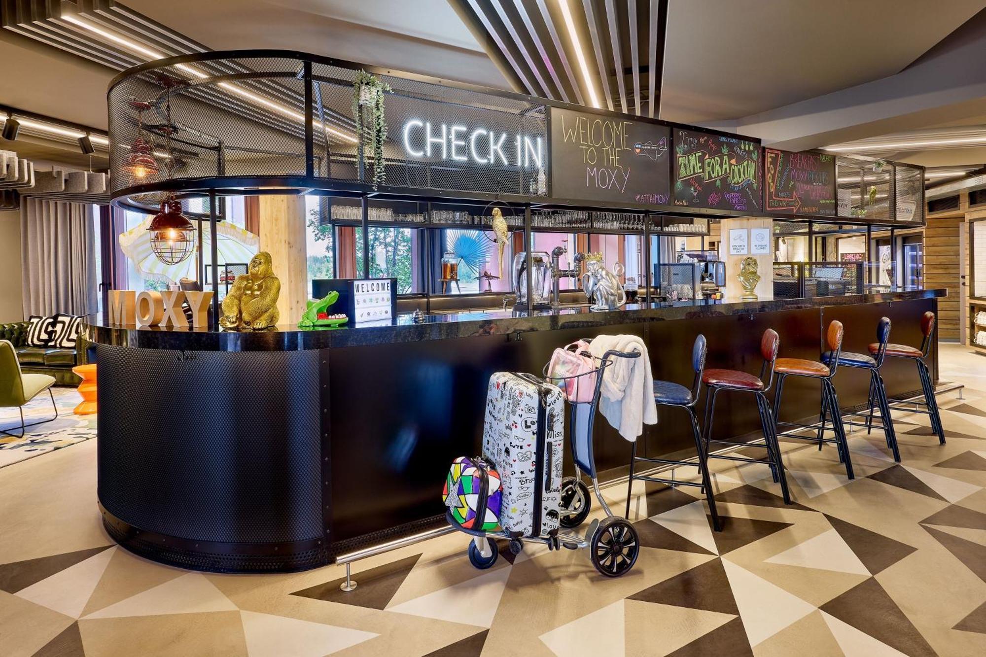 Hotel Moxy Luxembourg Airport Niederanven Exteriér fotografie